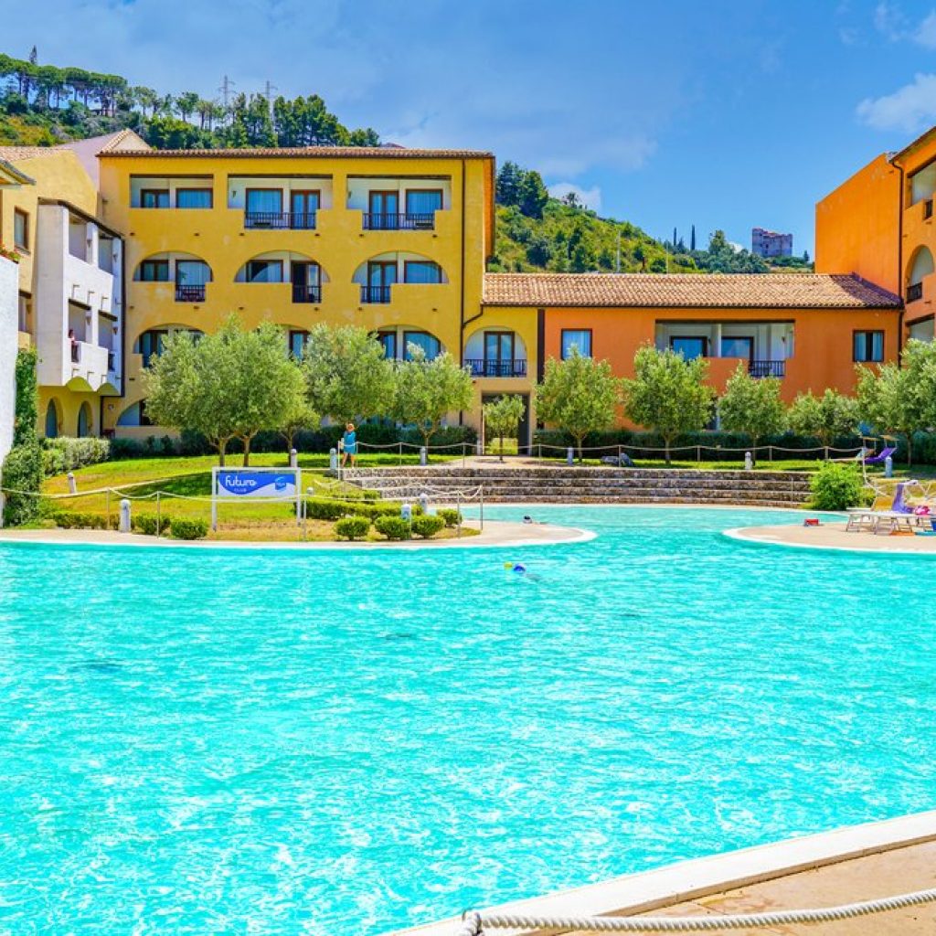 BORGO DI FIUZZI RESORT PRAIA MARE